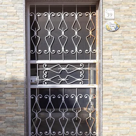 Domu De Tuni Sa Buttega Villa Portoscuso Exterior photo